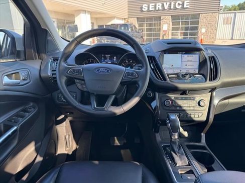 Used 2018 Ford Escape Titanium AWD/4WD image 13