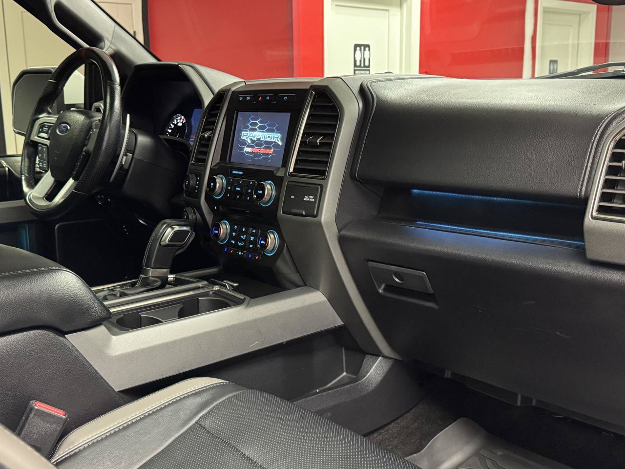 Used 2017 Ford F150 Raptor w/ Equipment Group 802A Luxury AWD/4WD image 35