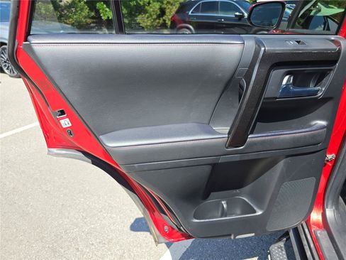 Used 2024 Toyota 4Runner TRD Off-Road Premium w/ Moonroof Package AWD/4WD image 13