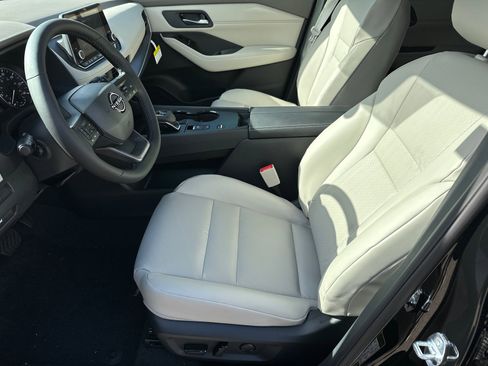 New 2026 Nissan Rogue SV image 9