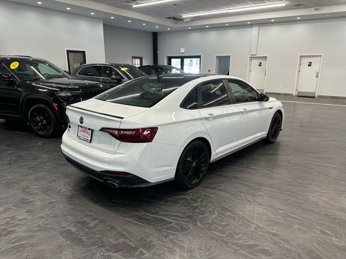 Used 2022 Volkswagen Jetta GLI Autobahn w/ GLI Black Package image 5