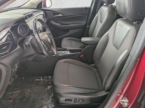 Used 2020 Buick Encore GX Preferred w/ Cold Weather Comfort Package image 17