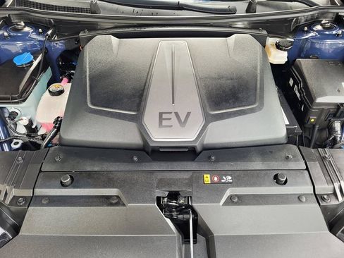 Used 2024 Kia EV6 Wind w/ Wind Technology Package RWD image 20