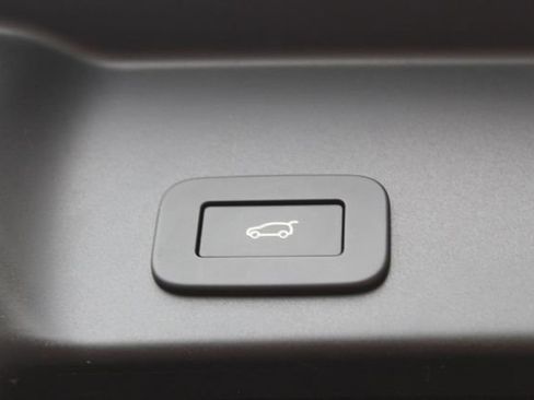 Used 2024 Land Rover Range Rover Evoque S image 26