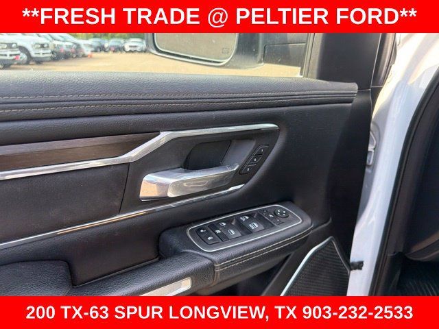 Used 2022 RAM 1500 Laramie AWD/4WD image 7