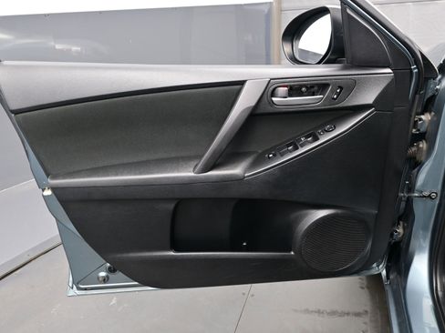 Used 2012 MAZDA MAZDA3 i Sport image 9