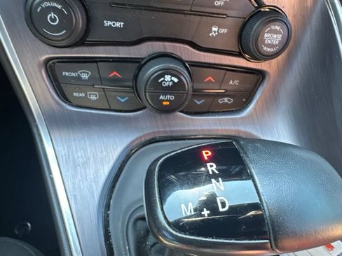 Used 2018 Dodge Challenger SXT RWD image 24