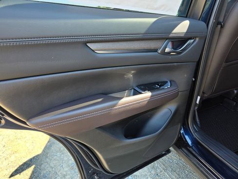 New 2025 MAZDA CX-5 Signature image 8