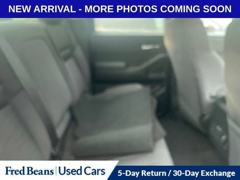 Used 2023 Nissan Frontier SV w/ SV Convenience Package AWD/4WD image 8