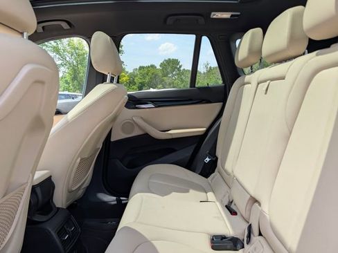 Used 2018 BMW X1 xDrive28i AWD/4WD image 15