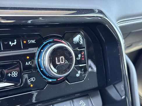 New 2026 GMC Sierra 2500 AT4X AWD/4WD image 17
