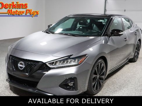 Used 2023 Nissan Maxima SR w/ Sport Mat Group FWD image 1