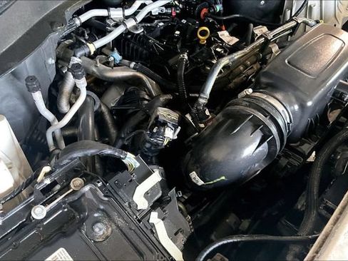 Used 2021 Ford Explorer XLT w/ Equipment Group 202A RWD image 34