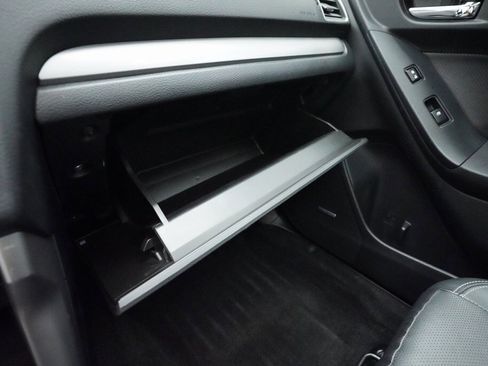 Used 2016 Subaru Forester 2.5i Limited image 32