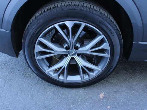 Used 2020 Audi Q8 Premium w/ Black Optic Package image 19