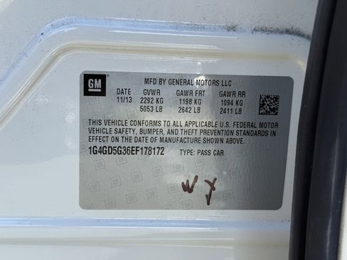 Used 2014 Buick LaCrosse Premium w/ Driver Confidence Package image 30