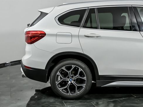 Used 2021 BMW X1 xDrive28i w/ Convenience Package AWD/4WD image 11