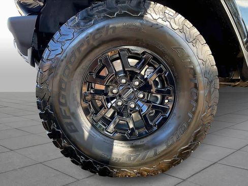 Used 2024 Ford Bronco Raptor w/ Interior Carbon Fiber Pack 6 image 9