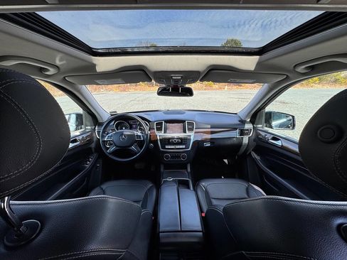 Used 2014 Mercedes-Benz ML 350 4MATIC w/ Premium 1 Package image 24