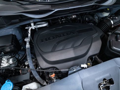 Used 2023 Honda Odyssey Sport image 46