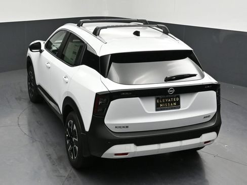 New 2026 Nissan Kicks SV w/ Cold Weather Package AWD/4WD image 15