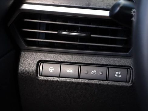 Certified 2025 Nissan Altima 2.5 SL FWD image 22