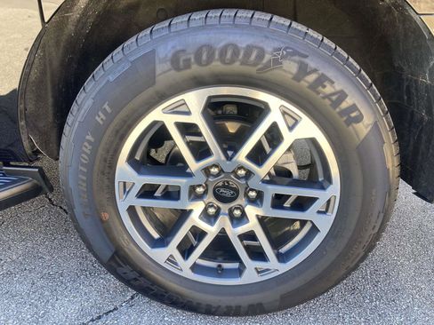 Used 2025 Ford Expedition Max Active image 13