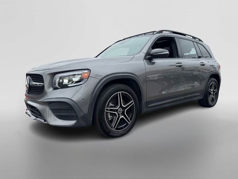 Certified 2021 Mercedes-Benz GLB 250 4MATIC image 9
