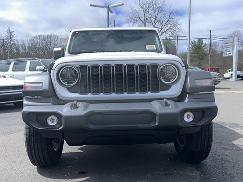 New 2026 Jeep Wrangler Unlimited Sport AWD/4WD image 19
