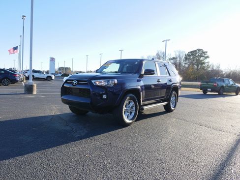 Used 2023 Toyota 4Runner SR5 Premium image 7