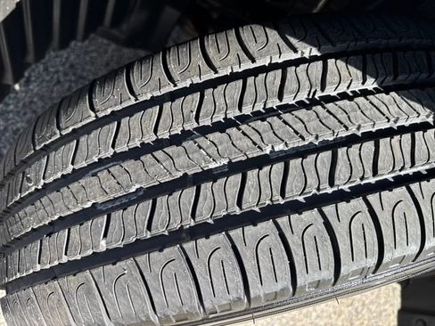 Used 2023 Subaru Outback Premium image 36