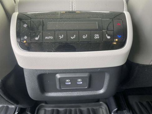 Used 2026 INFINITI QX60 Luxe w/ Cargo Package FWD image 13