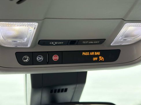 Used 2021 Chevrolet Equinox LS w/ LPO, Floor Liner Package image 10