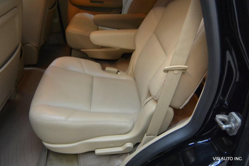 Used 2013 GMC Yukon Denali AWD/4WD image 39