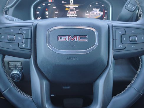 Used 2024 GMC Sierra 2500 AT4 w/ AT4 Premium Plus Package image 21