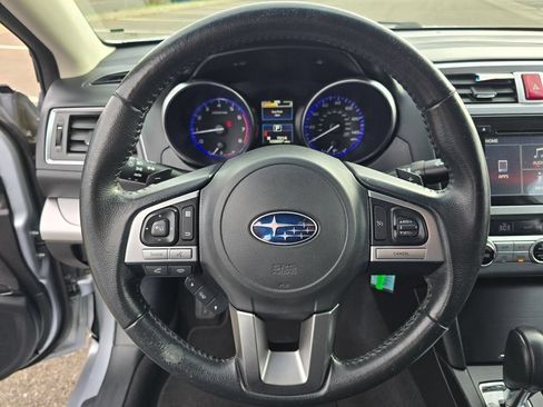 Used 2017 Subaru Legacy 2.5i Premium w/ Moonroof Package AWD/4WD image 13