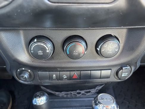 Used 2013 Jeep Wrangler Sport image 18