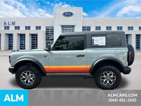 Used 2023 Ford Bronco Badlands AWD/4WD image 9