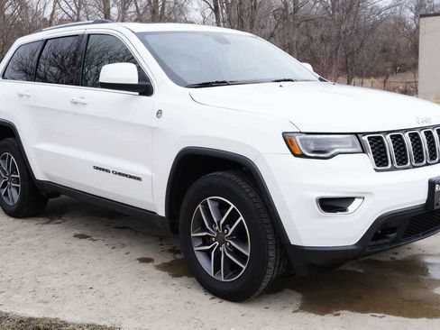 Used 2020 Jeep Grand Cherokee Laredo w/ Quick Order Package 2BN North image 8