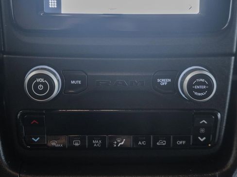 Used 2025 RAM ProMaster 2500 w/ U-Haul Equipment Group FWD image 28