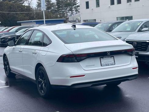 Certified 2025 Honda Accord SE image 6