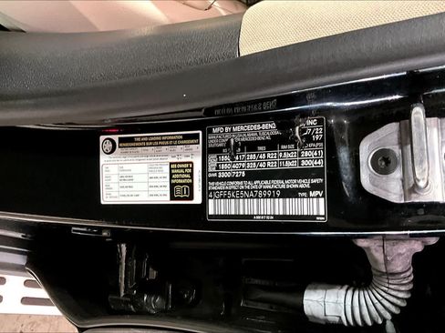 Certified 2022 Mercedes-Benz GLS 450 4MATIC image 32