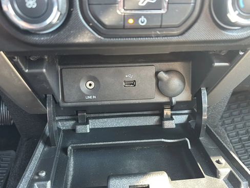 Used 2013 Ford F150 XLT w/ Luxury Equipment Group image 42