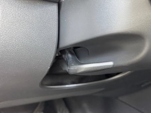 Used 2023 Nissan Rogue SV AWD/4WD image 40