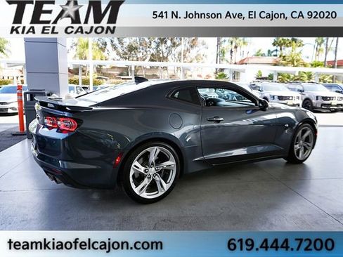 Used 2020 Chevrolet Camaro SS RWD image 9