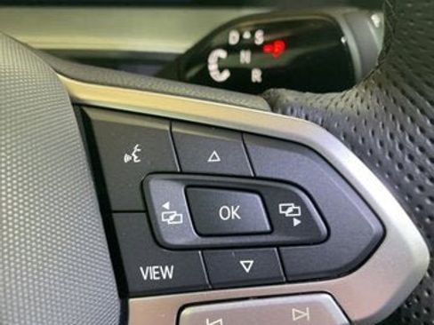 New 2026 Volkswagen Tiguan SE R-Line image 22