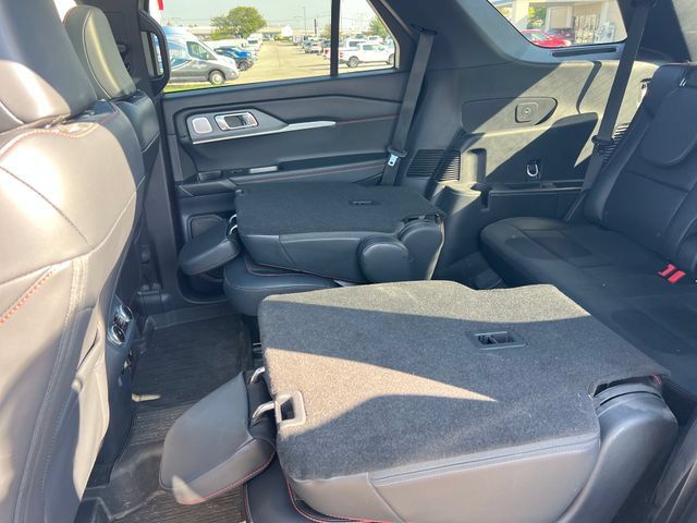 Used 2025 Ford Explorer ST w/ Sun And Sound Package AWD/4WD image 40