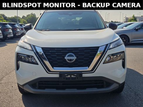Used 2023 Nissan Rogue S FWD image 2