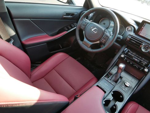 Used 2025 Lexus IS 350 F Sport image 9