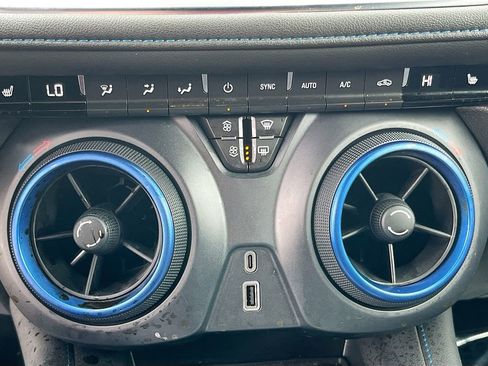 Used 2025 Chevrolet Blazer RS w/ Driver Confidence II Package FWD image 16